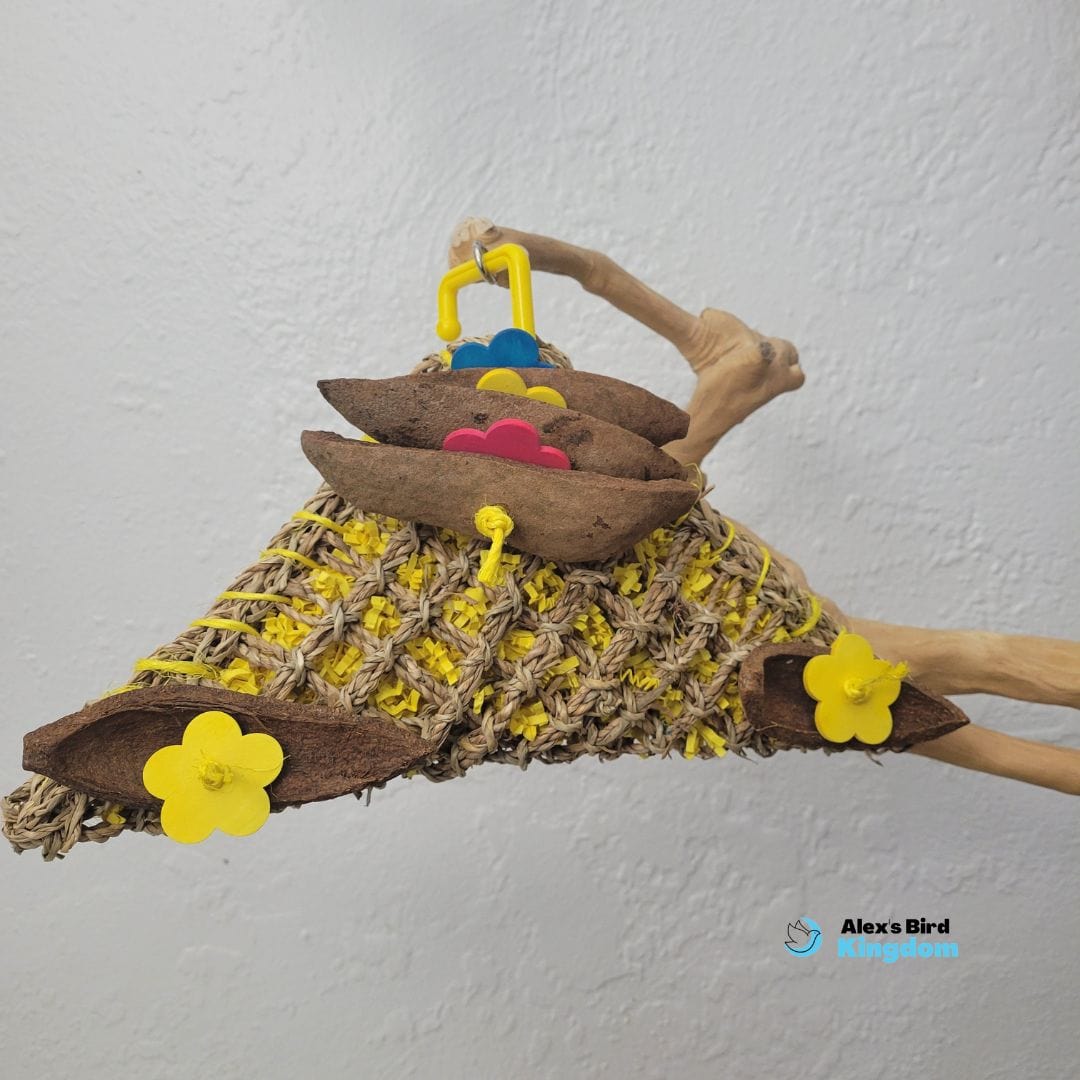 Seagrass mat wall toy for medium parrots – foraging and shredding surface